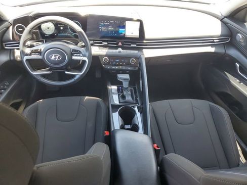 Used 2023 Hyundai Elantra SEL w/ Convenience Package FWD image 15