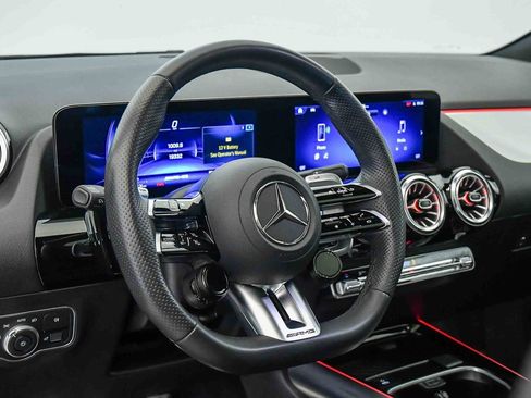 Used 2024 Mercedes-Benz GLA 35 AMG 4MATIC image 27