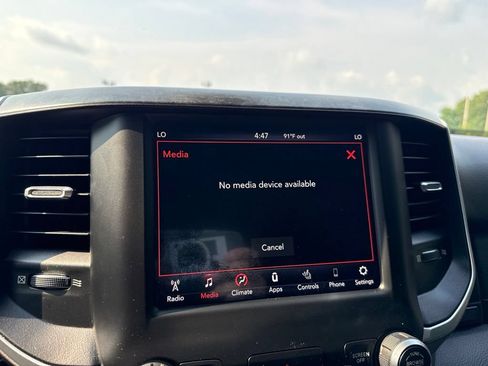 Used 2019 RAM 1500 Big Horn AWD/4WD image 22