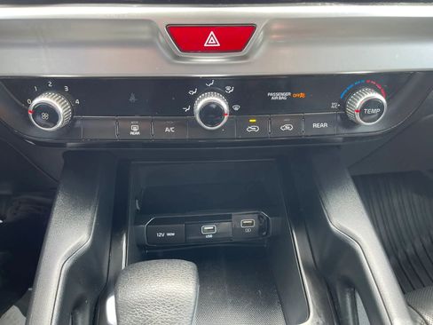 Used 2020 Kia Telluride LX AWD/4WD image 21
