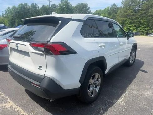 Used 2023 Toyota RAV4 LE AWD/4WD image 2