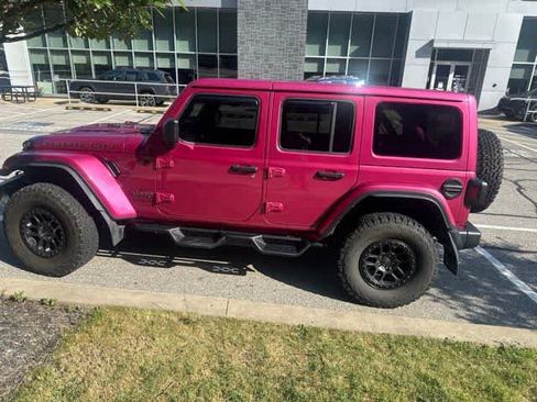 Used 2021 Jeep Wrangler Unlimited Rubicon w/ Xtreme Recon 35" Tire Package AWD/4WD image 4