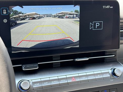 Used 2025 Hyundai Kona SEL FWD image 23