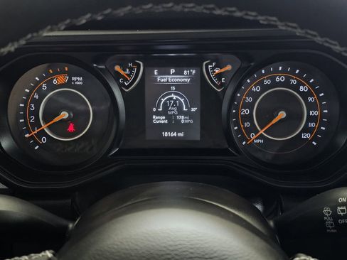 Used 2025 Jeep Wrangler Unlimited Sport AWD/4WD image 14