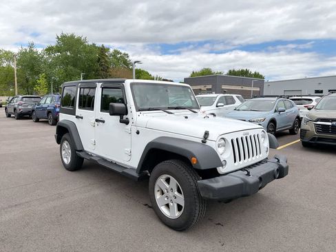Used 2017 Jeep Wrangler Unlimited Sport w/ Quick Order Package 24S AWD/4WD image 15