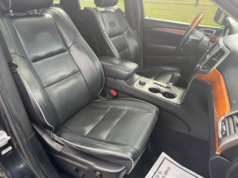 Used 2011 Jeep Grand Cherokee Overland AWD/4WD image 27