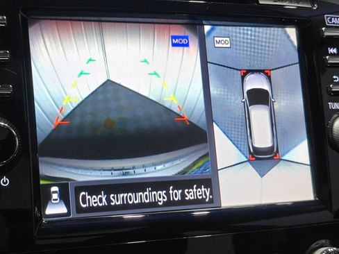 Used 2017 Nissan Murano Platinum w/ Platinum Technology Package AWD/4WD image 7