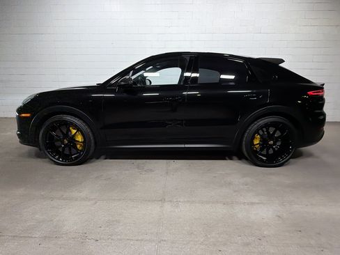 Certified 2023 Porsche Cayenne Turbo GT AWD/4WD image 2