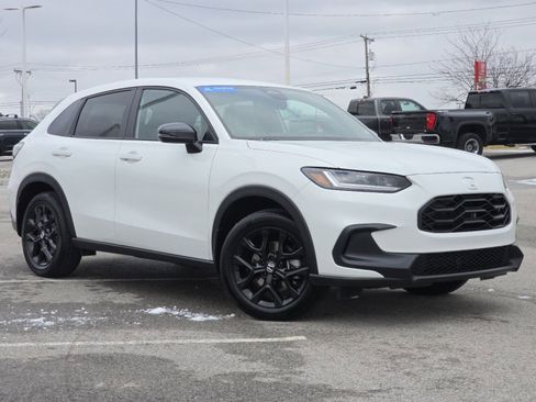 Certified 2023 Honda HR-V Sport image 2