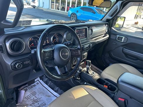 Used 2021 Jeep Wrangler Unlimited Sport image 17