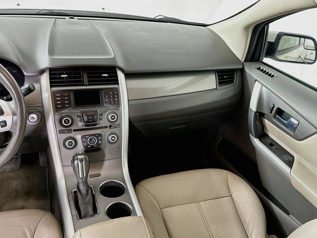 Used 2012 Ford Edge SEL FWD image 20