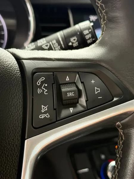 Used 2017 Buick Encore Essence w/ Experience Buick Package FWD image 31