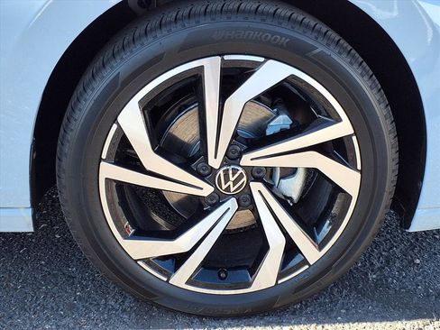 New 2026 Volkswagen Jetta SEL image 7