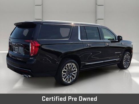 Certified 2023 GMC Yukon XL Denali Ultimate AWD/4WD image 6