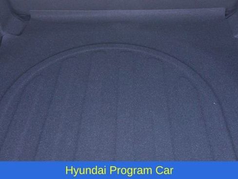 Certified 2025 Hyundai Elantra Sport image 19