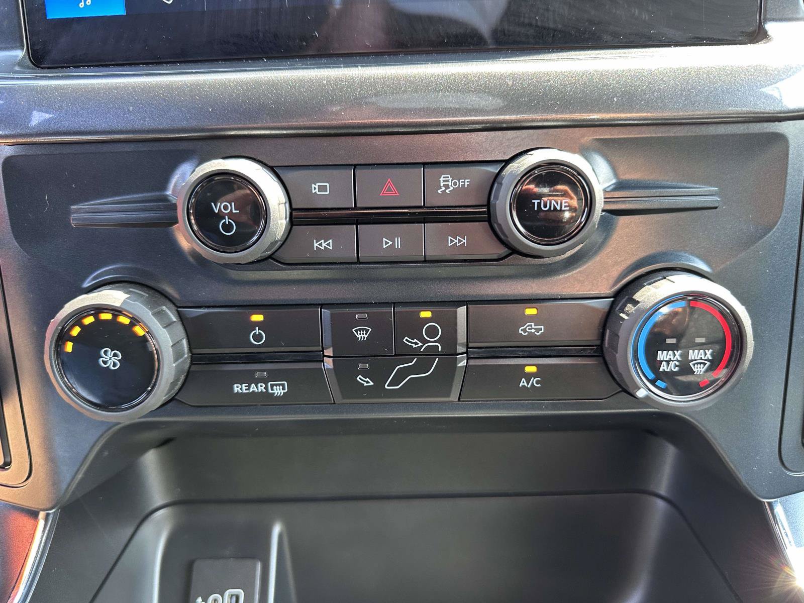 Used 2025 Ford F150 STX w/ Equipment Group 200A AWD/4WD image 25