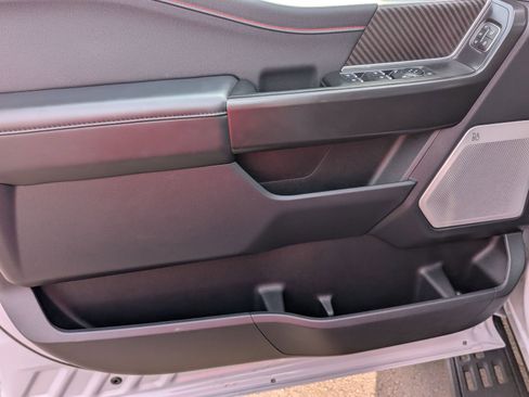 Used 2025 Ford F150 Raptor image 6