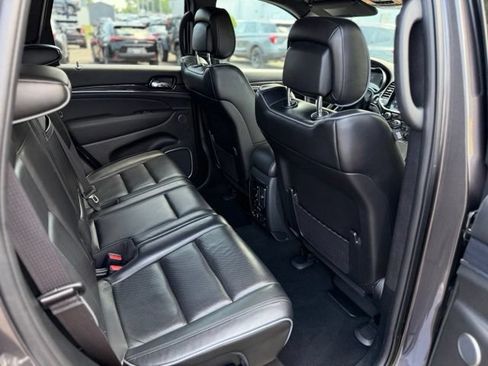 Used 2020 Jeep Grand Cherokee Overland AWD/4WD image 10