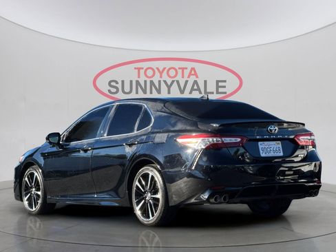 Used 2020 Toyota Camry XSE image 7