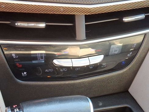 Used 2018 Cadillac CT6 Luxury image 16