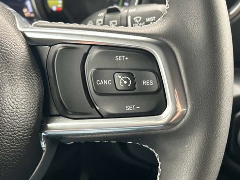 Used 2023 Jeep Wrangler Unlimited Sahara w/ Cold Weather Group AWD/4WD image 26