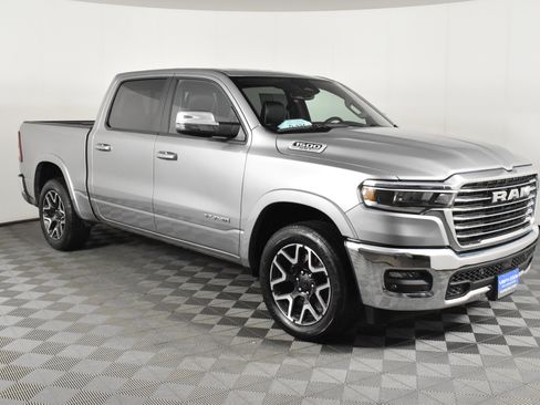 Used 2025 RAM 1500 Laramie image 4