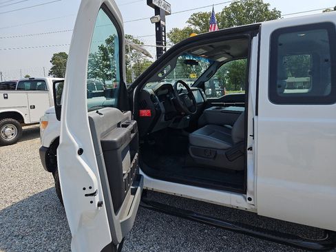 Used 2013 Ford F350 XL w/ PWR Equipment Group image 13