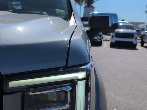 Used 2024 GMC Sierra 1500 SLT w/ SLT Premium Package image 12