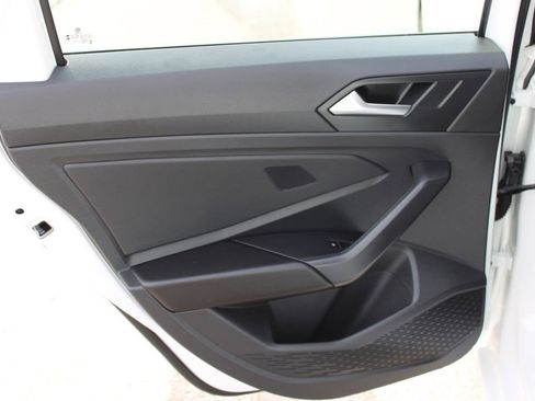 Used 2025 Volkswagen Jetta Sport FWD image 31