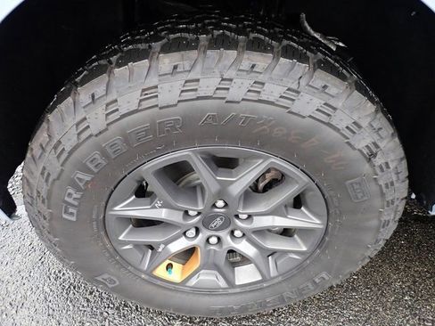 Used 2025 Ford Expedition Tremor image 12