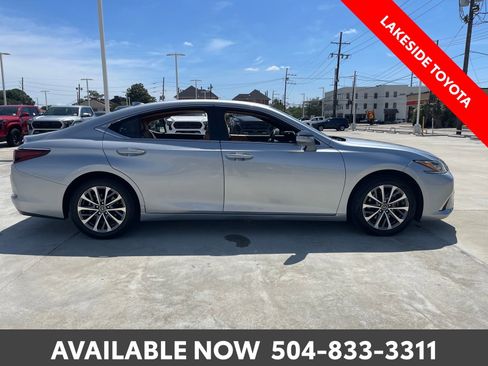 Used 2022 Lexus ES 350 w/ Premium Package FWD image 6