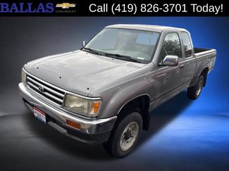 Used 1995 Toyota T100 SR5 AWD/4WD video 1