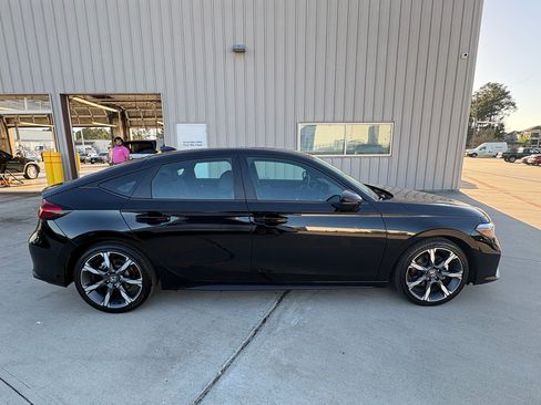 Certified 2026 Honda Civic Sport Touring image 9