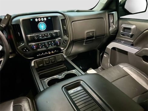 Used 2018 Chevrolet Silverado 1500 LTZ Z71 w/ LTZ Plus Package image 26