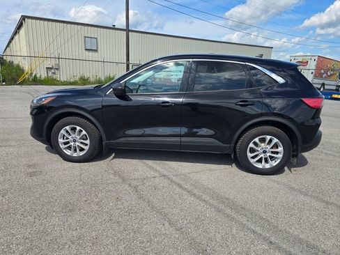 Used 2022 Ford Escape SE w/ Cold Weather Package AWD/4WD image 7