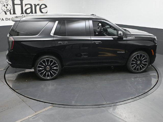 New 2026 Chevrolet Tahoe High Country AWD/4WD image 18