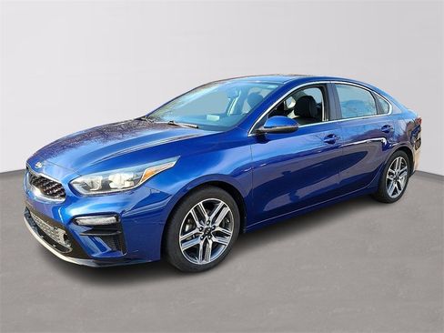 Used 2021 Kia Forte EX image 3