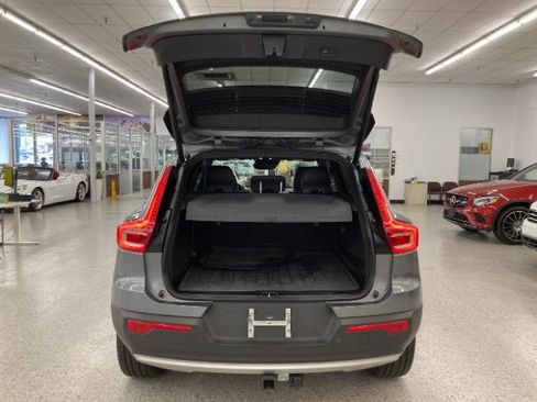 Used 2019 Volvo XC40 T5 Momentum image 40