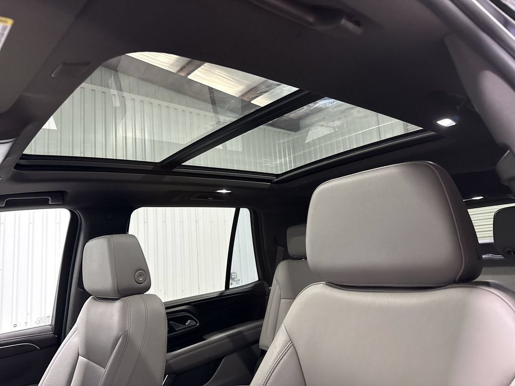 Used 2023 Chevrolet Tahoe LT w/ LT Signature Package RWD image 19