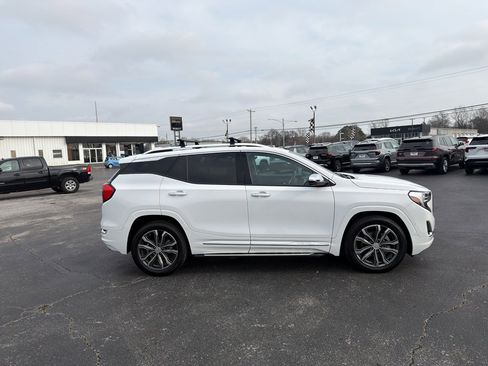 Used 2019 GMC Terrain Denali w/ LPO, 'HIT The Road' Package image 4