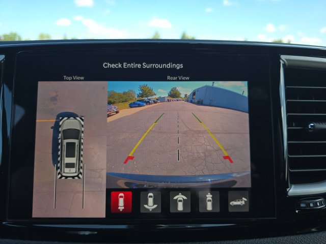New 2027 Chrysler Pacifica Select AWD/4WD image 16