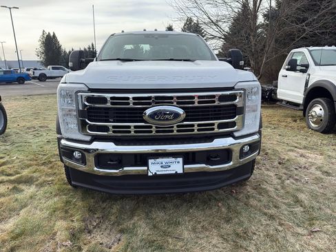 New 2026 Ford F550 4x4 Regular Cab Super Duty image 2