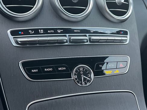 Used 2021 Mercedes-Benz C 300 4MATIC Sedan image 29