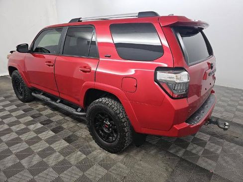 Used 2020 Toyota 4Runner SR5 Premium w/ Moonroof Package AWD/4WD image 5