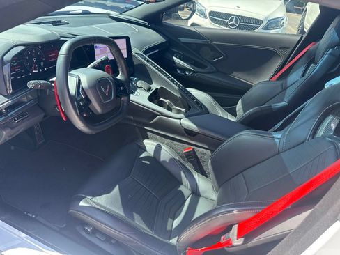 Used 2022 Chevrolet Corvette Stingray Preferred Cpe w/ Z51 Performance Package RWD image 9