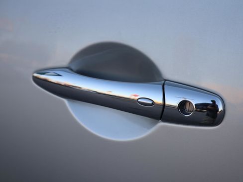 Used 2022 Nissan Armada SL image 6