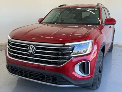 New 2025 Volkswagen Atlas SE image 9