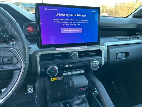 Certified 2024 Toyota Tacoma TRD Sport w/ TRD Sport Upgrade Package image 17