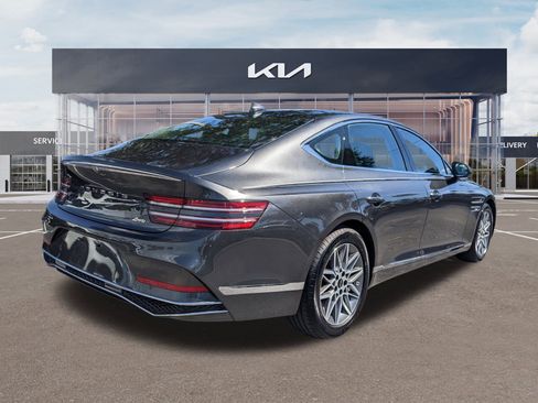Used 2025 Genesis G80 2.5T image 4