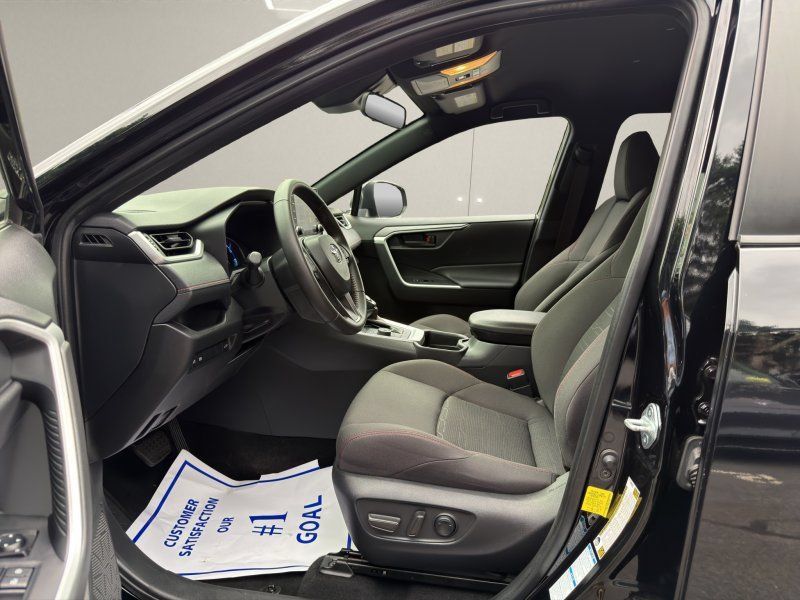 Used 2021 Toyota RAV4 Prime SE AWD/4WD image 9